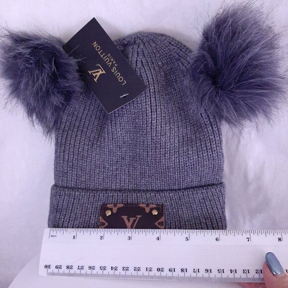 Inspired Faux Fur Beanie Hat OS fits most NWOT - Picture 3 of 5